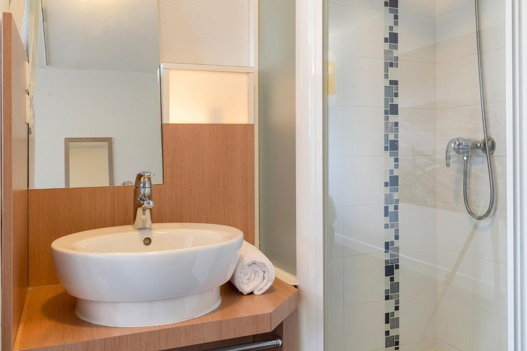 The Originals Access, Hotel Millau Sud LʼHospitalet-du-Larzac Exterior foto