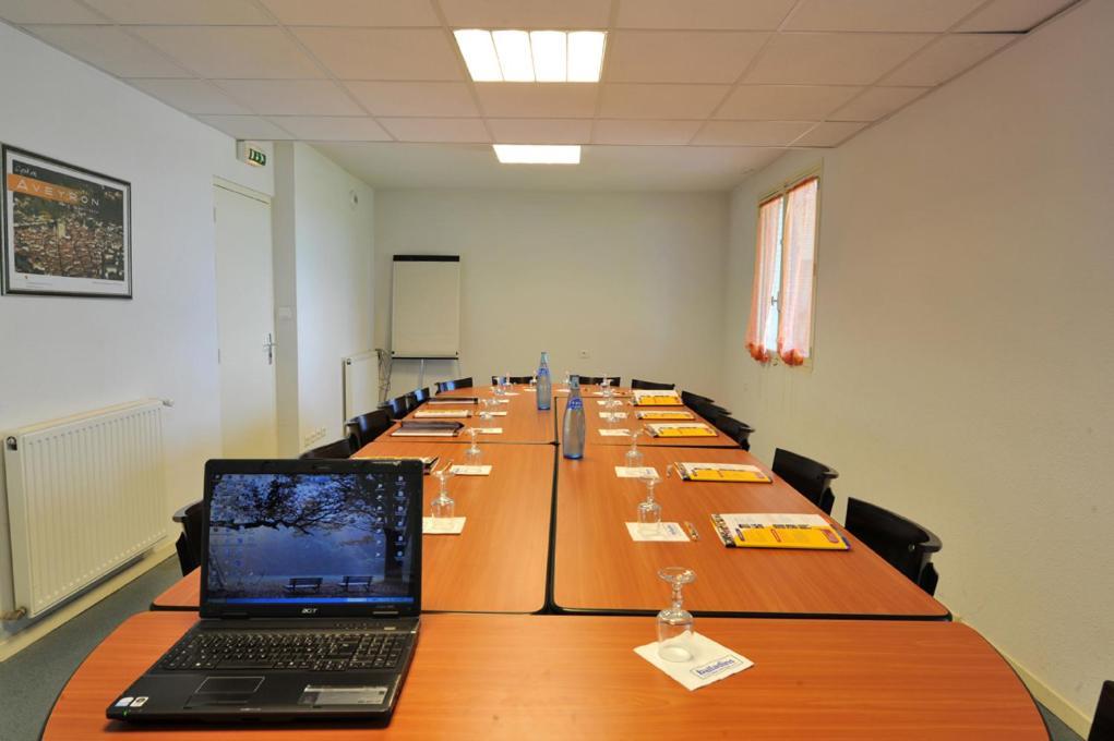 The Originals Access, Hotel Millau Sud LʼHospitalet-du-Larzac Exterior foto